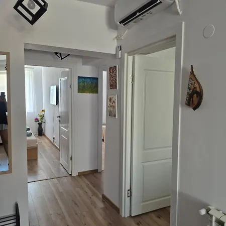 Alina Apartment *